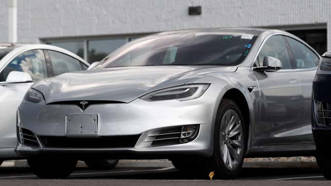 Image for article titled Tesla Has Hit $1 Trillion