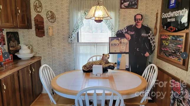 Image for article titled I Can't Stop Thinking About The Dale Earnhardt House
