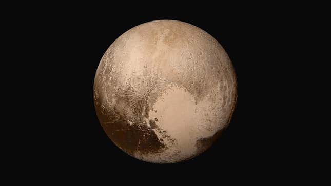 Imagen para el artículo titulado Un grupo de científicos venga a Plutón declarando que hay 150 planetas en nuestro sistema solar