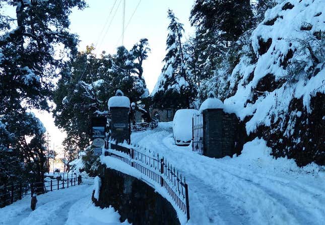 Rokeby Manor Gate in the snow.