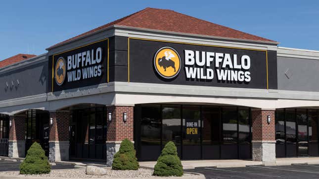 buffalo wild wings exterior