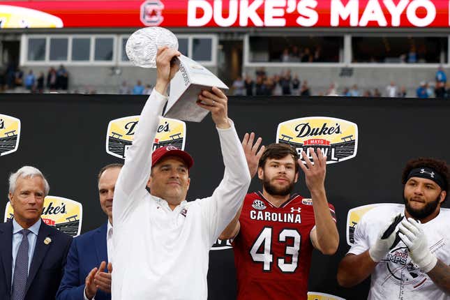 Image for article titled College football anarchy is creating more have nots than haves
