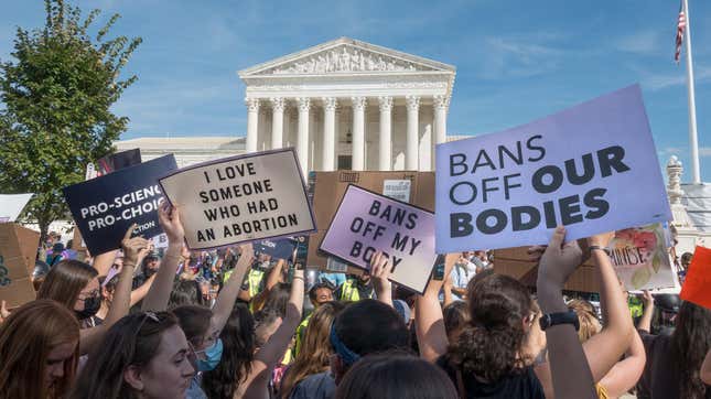 Image for article titled How to Fight the Oncoming Destruction of Roe v. Wade and Abortion Rights