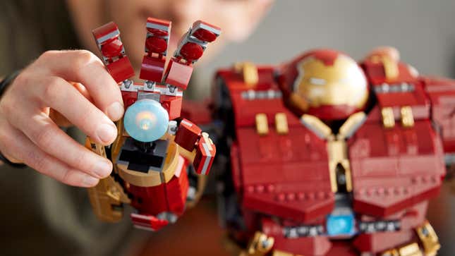 A close-up of the glowing repulsor in the Lego Hulkbuster's hand.