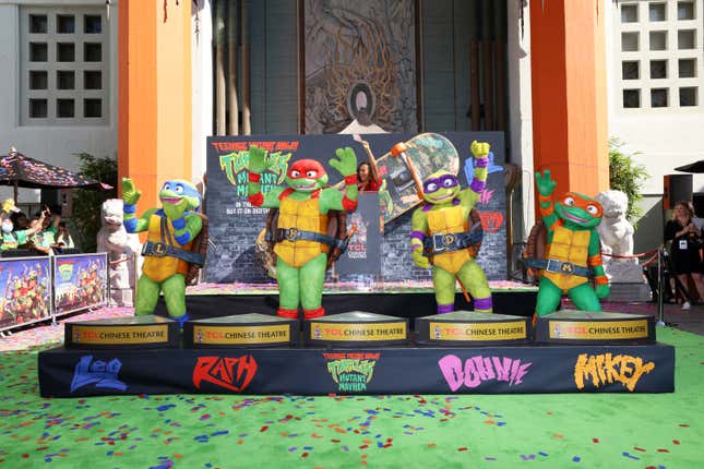 Image for article titled See the Teenage Mutant Ninja Turtles Cement Their Place in Hollywood History
