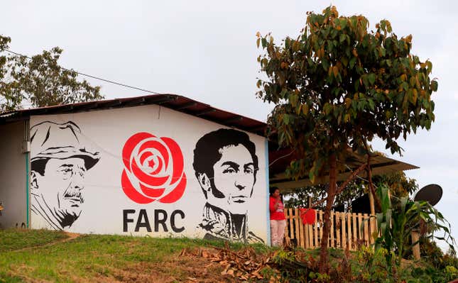 A house with a mural in support of FARC