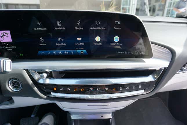 Image for article titled The 2023 Cadillac Lyriq Shows What GM Can Do When it Really Tries