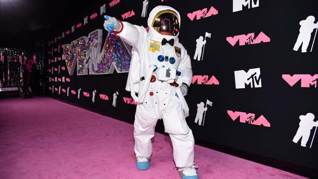 MTV Moon Person walks the pink carpet