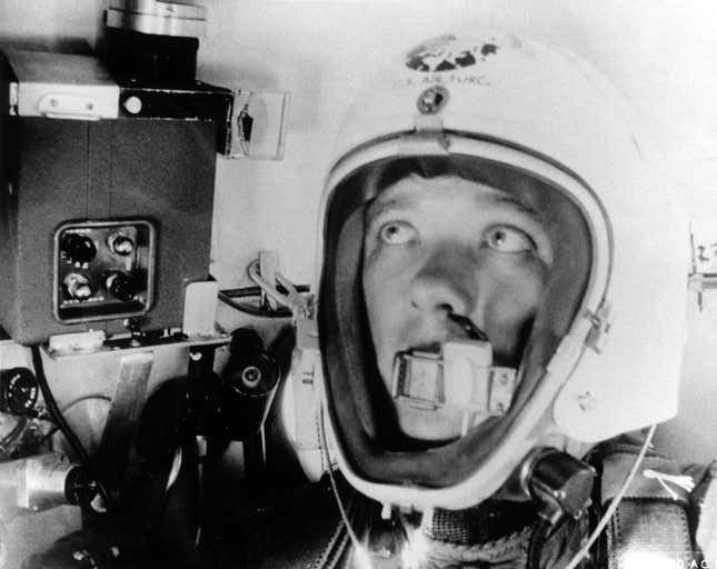 Image for article titled The U-2 Spy Balloon Selfie and the Grand History of Pilot Self-Portraits