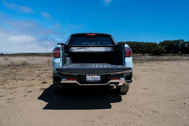 Image for article titled Here's How The Ford Maverick Compares To The Hyundai Santa Cruz