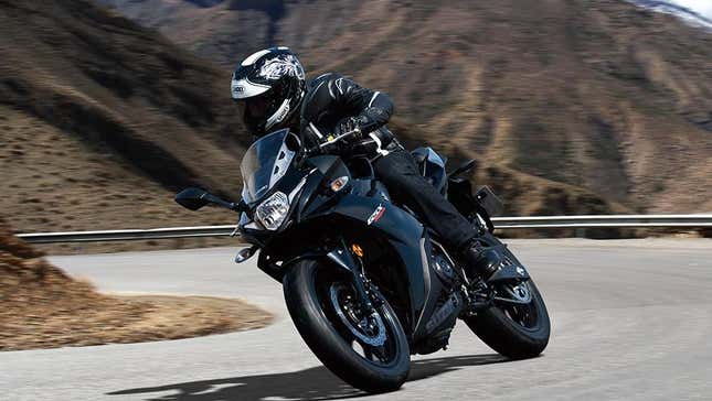 Image pour l'article intitulé Meilleures nouvelles motos 2023 pour les débutants sur le marché américain