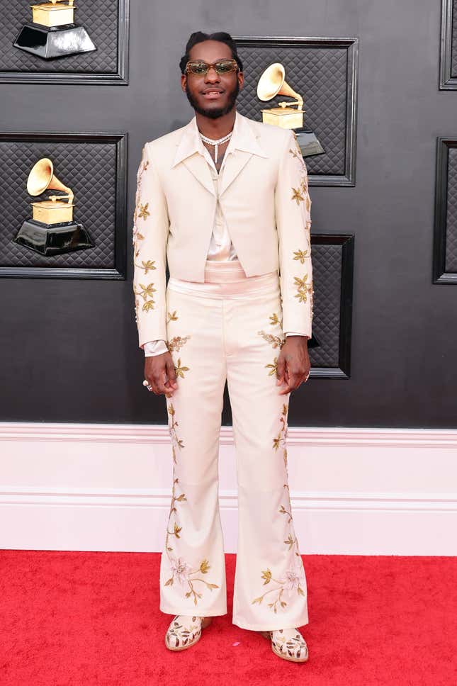  Leon Bridges attends the 64th Annual GRAMMY Awards at MGM Grand Garden Arena on April 03, 2022 in Las Vegas, Nevada