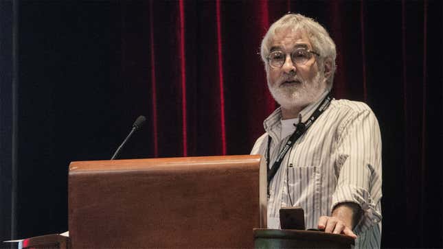 Edward Zalta presenting to the Wikimania conference.
