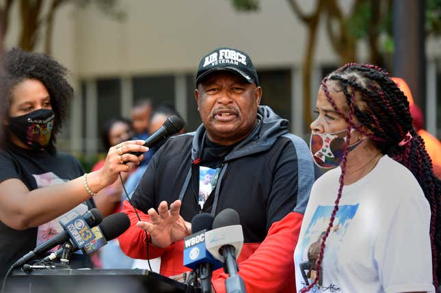 Anton Black’s family members, from left, LaToya Holley, Antone Black, father, and Jenal Black, mother, speak during a press conference Thursday, Sept. 30, 2021, in Baltimore. A federal judge on Tuesday, Jan. 19, 2022, has refused to throw out a lawsuit’s claims that police on Maryland’s Eastern Shore used excessive force on Anton Black, a 19-year-old Black man who died in 2018 during a struggle with officers who handcuffed him and shackled his legs.