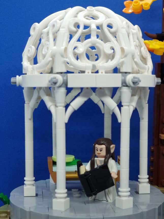 Image for article titled Lego's Huge Rivendell Set Is as Epic a Feat as the Lord of the Rings Movies