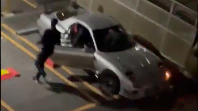 Image for article titled Mazda RX-7 Stolen In Japan On Video Right In Front Of Screaming Owner