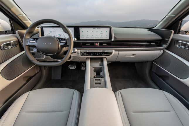 A silver U.S. spec 2023 Hyundai Ioniq 6.