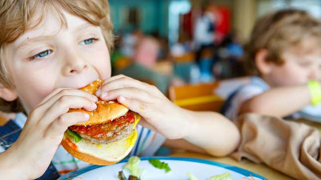 Image for article titled Kids Can Still Eat for Free at These Restaurants