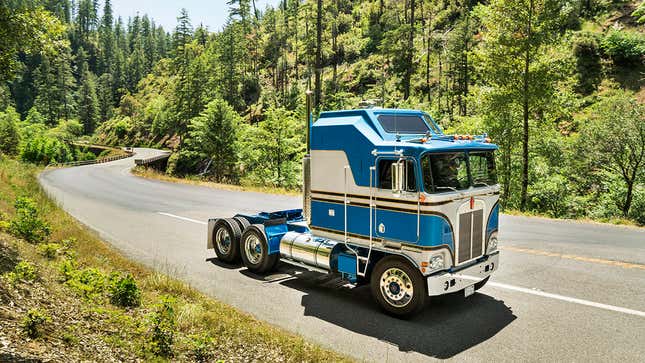 Images for post titled This Fashion Photographer Captures the Most Beautiful Big Rigs on Earth