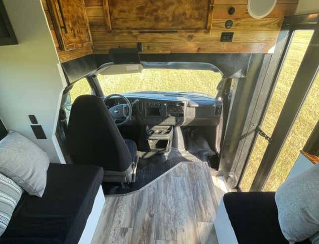Image for article titled Here's An RV Conversion So Nice You Might Forget It's A School Bus