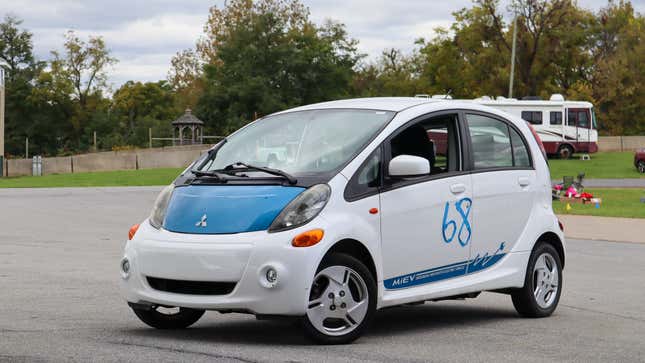Image for article titled My Mitsubishi i-MiEV Is a Secret Track Weapon