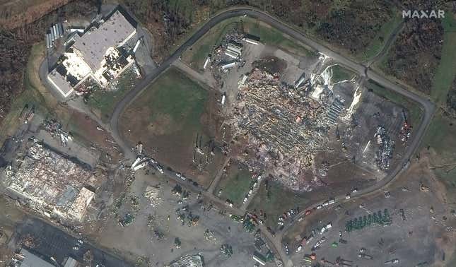 Image for article titled 7 Satellite Images Reveal the Shocking Toll of the Quad State Tornado Outbreak