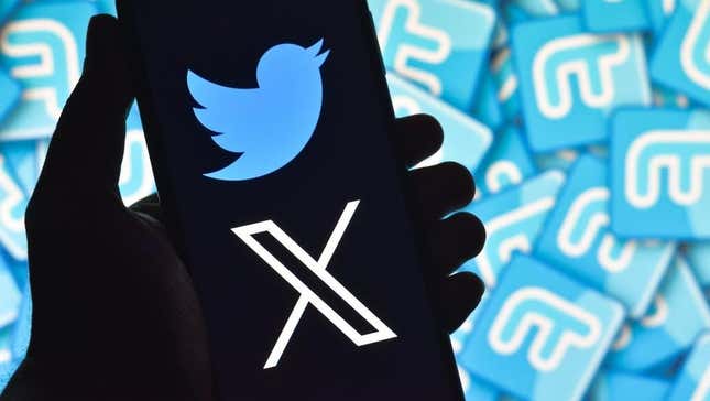 Twitter, rebranded X, is defaulting to dark mode
