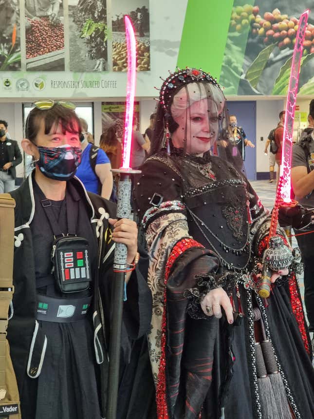 Image for article titled Here&#39;s Some of Star Wars Celebration 2022&#39;s Coolest Cosplay
