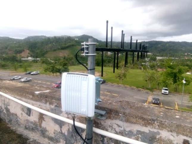 Microsoft's TV White Space antenna installation in Utuado, Puerto Rico.