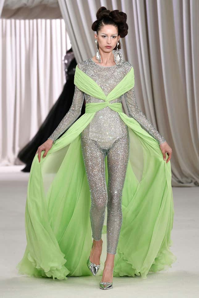 Image for article titled Paris Haute Couture Fashion Week Cont’d: Gravity-Defying Dresses, Sequined Labia, &amp; Goth Doja Cat