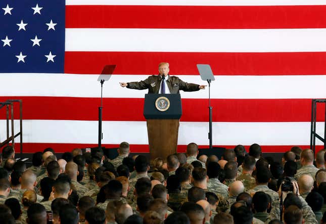 Donald Trump delivers his speech to US servicepersons at Yokota Air Base, Nov. 5 2017.