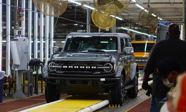 Image for article titled Here&#39;s What I Saw At The 2021 Ford Bronco Assembly Plant
