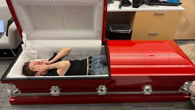 The best way to test out Swift’s casket was to take a nap in it. 