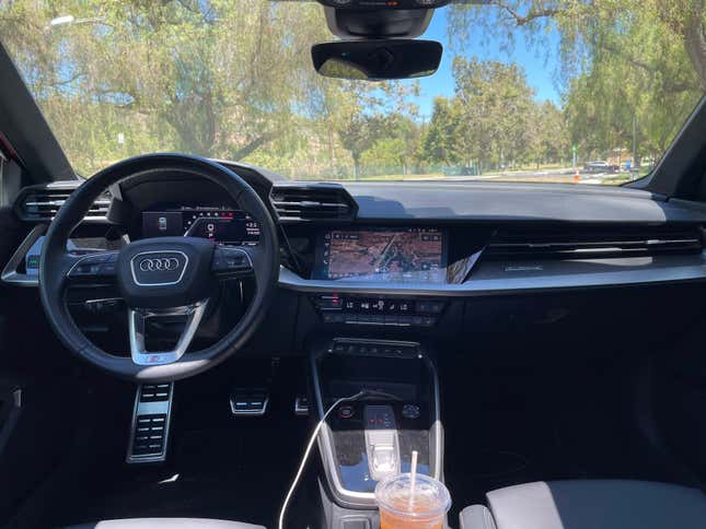 Excuse my iced tea in the cupholder.