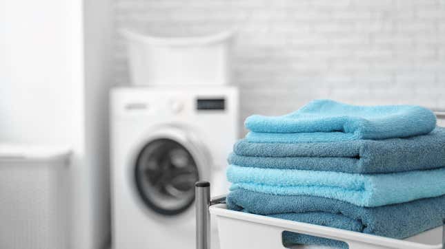 Image for article titled Have You Been Washing Your Towels Wrong This Whole Time?