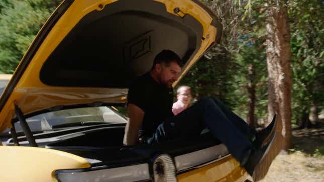 Image for article titled Your Guide To The 2022 Rivian R1T Electric Pickup's Incredible Gadgets