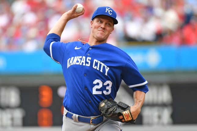 Aug 6, 2023; Philadelphia, Pennsylvania, USA; Kansas City Royals starting pitcher Zack Greinke (23) throws a pitch against the Philadelphia Phillies during the first inning at Citizens Bank Park.