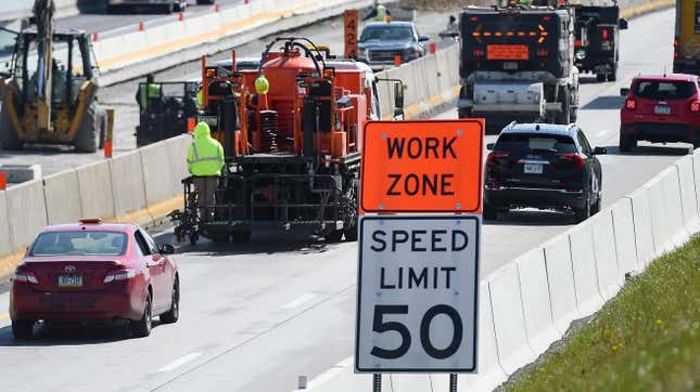 Image for article titled Report: 97 Percent Of Workers Feel Highway Work Zones Are More Dangerous