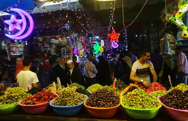 Pre-Ramadan shopping in Palestine