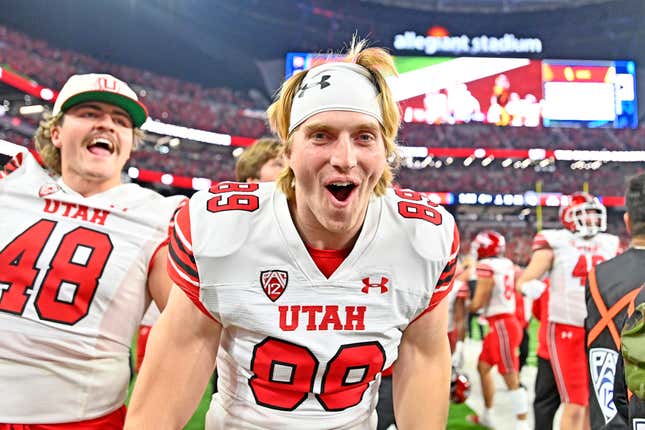 Image for article titled The 10 best college football games of the 2022 season