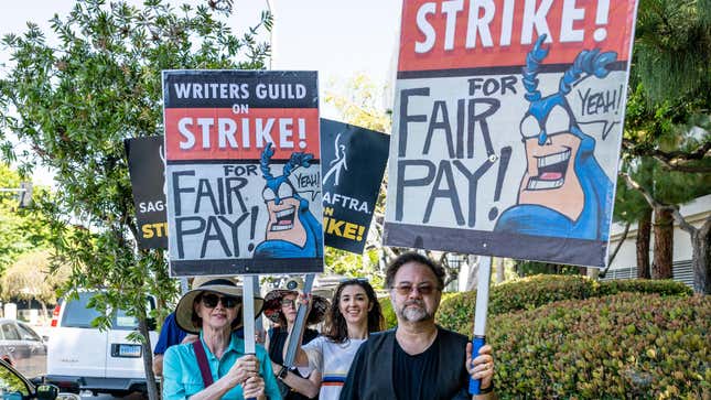 Image for article titled WGA Members Pledge to Fight for Unionizing Animation Writers