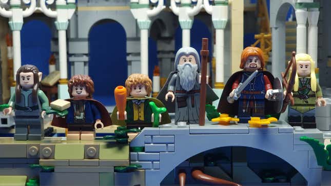 Image for article titled Lego's Huge Rivendell Set Is as Epic a Feat as the Lord of the Rings Movies