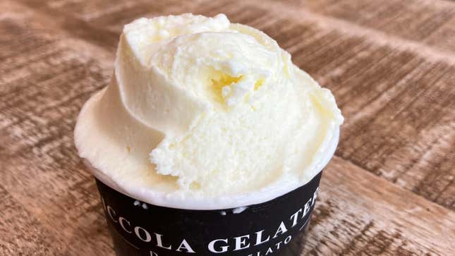 Lemon Meringue gelato at Piccola Gelateria