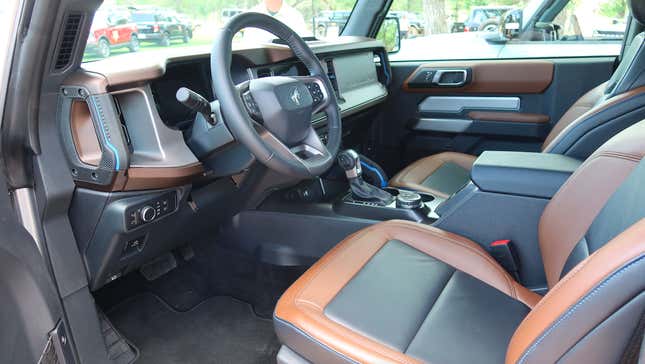 Image for article titled Best Reviews 2021: The 2021 Ford Bronco Is The Compromised Off-Road Beast You Dreamed It Would Be
