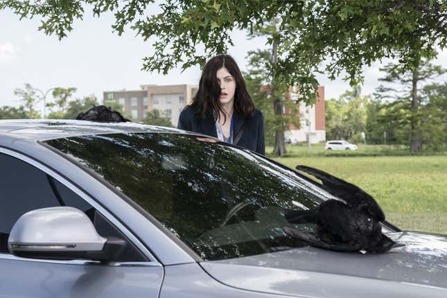Image for article titled Mayfair Witches Is an Unambitious, Tragically Unsexy Adaptation