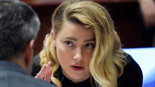 Image for article titled Amber Heard Fired Her Entire PR Team Ahead of Her Defamation Case Testimony