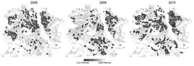 Density of dengue cases recorded in New Delhi in 2008, 2009 and 2010 (Telle et al., 2016).