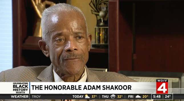 Image for article titled Adam Shakoor, Attorney who Represented Rosa Parks and the Nation’s First Muslim Judge, Dies at 74