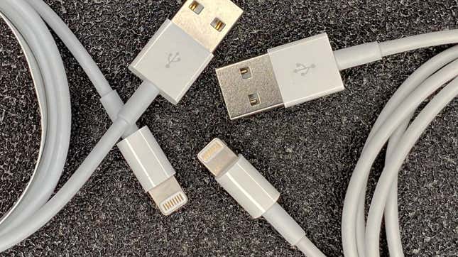Image for article titled This Normal-Looking Lightning Cable Actually Steals All of Your Data