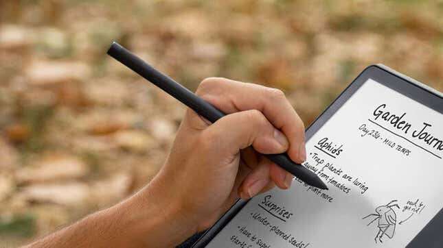 Imagen para el artículo titulado El nuevo Kindle Scribe permite escribir notas a mano en los libros electrónicos